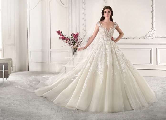 Sélection de robes de mariée princesse en dentelle 2019 mariée.fr