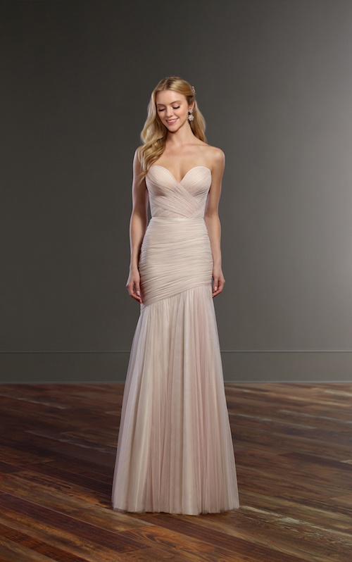 Une Robe De Mariée Asymétrique Pour être Originale Le Jour De Votre Mariage 8922