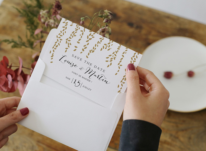 DIY mariage : Créer ses enveloppes en calligraphie soi-même (+
