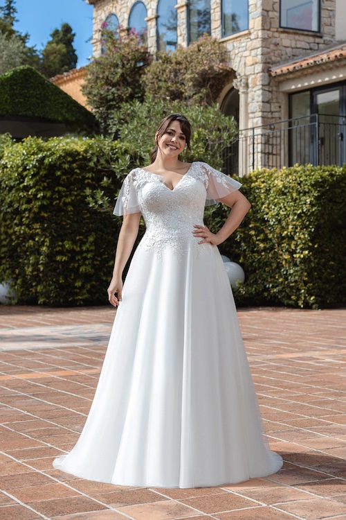 robe de mariée grande taille 2025