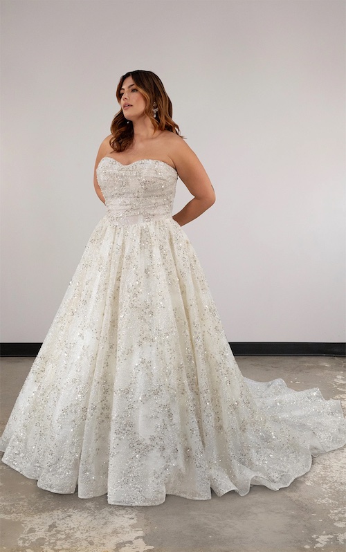 robe de mariée grande taille 2025